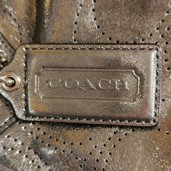 Coach Patent Leather Silver Bag - Picture 3 of 10